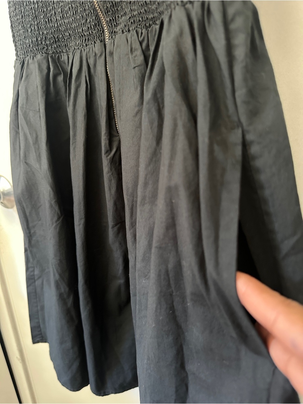 Levi's Black Sleeveless Zip-Front Midi Dress - Picture 3 of 6
